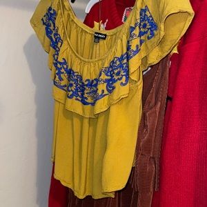 Over the shoulder crop top